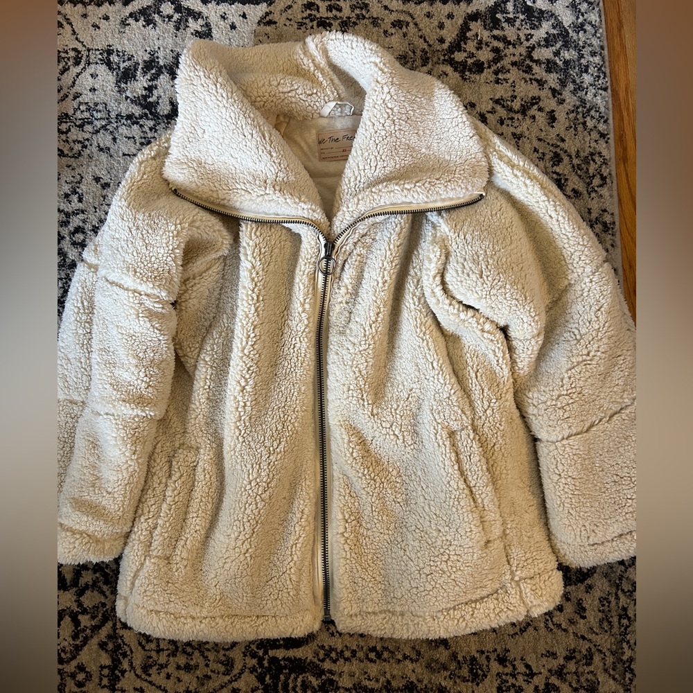 Free People - Cream Sherpa Jacket - only worn twice!